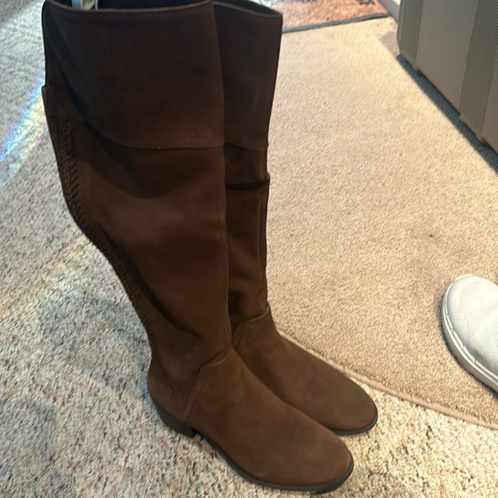 Women’s Vince Camuto  Size  10 Over the knee boots.